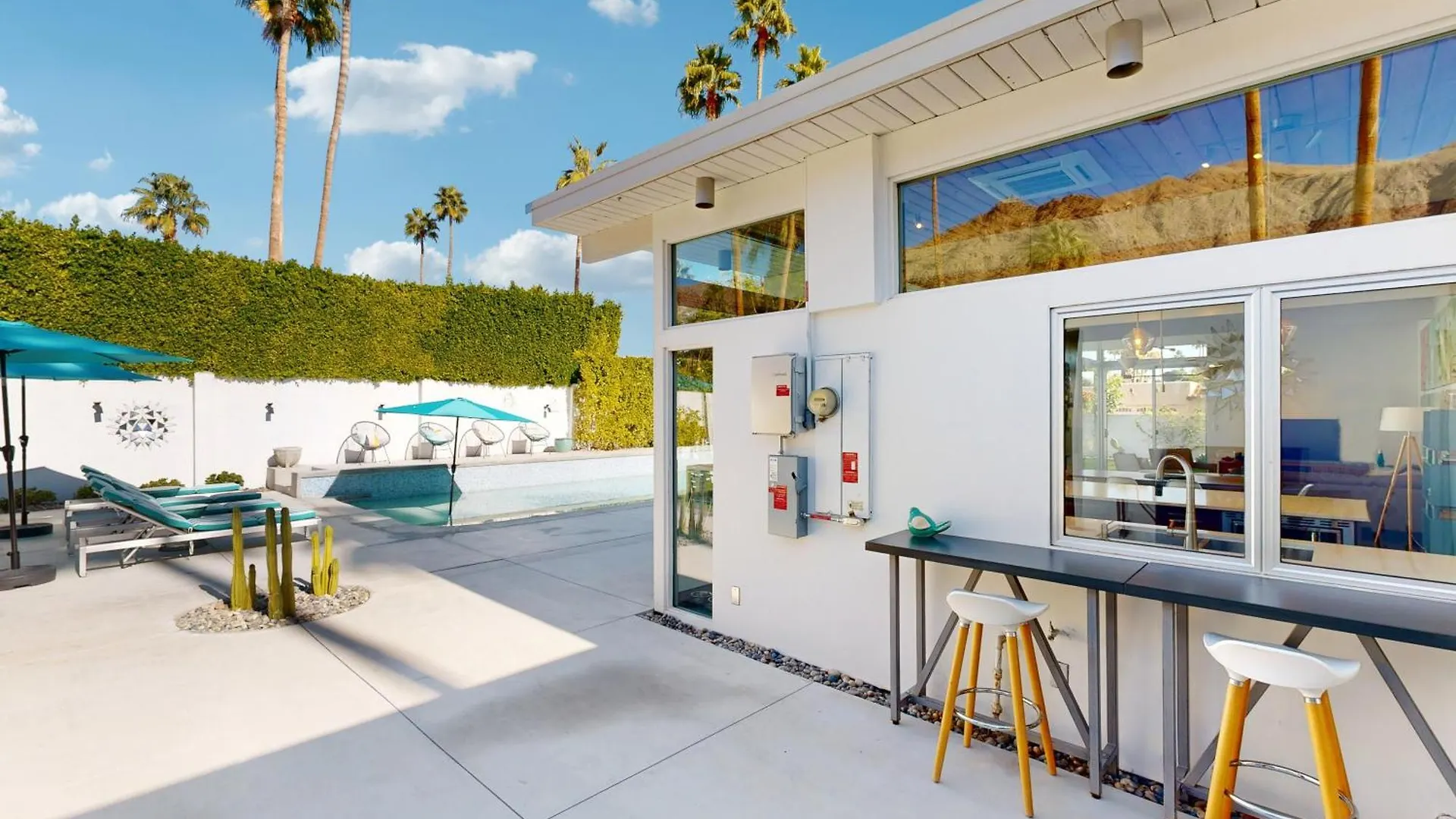Palm Springs Regal Contemporary Permit# 4106 Villa